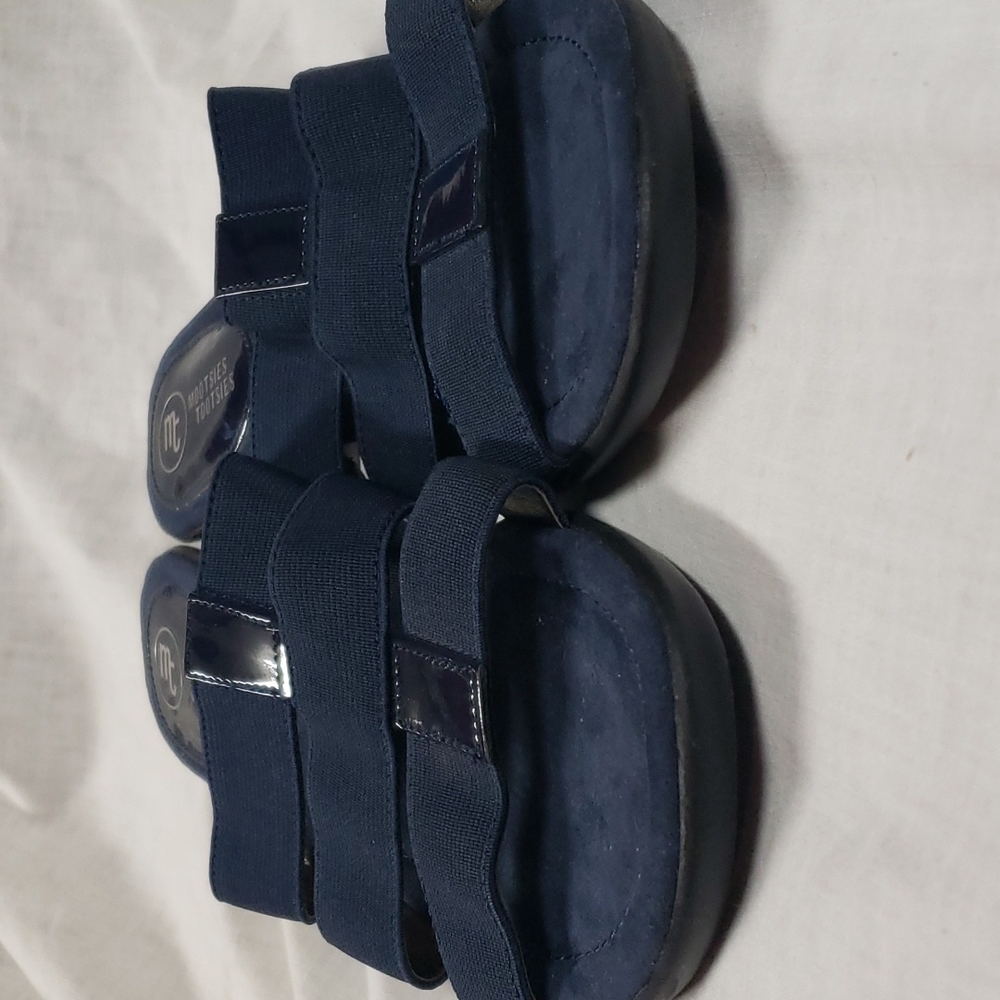 💥CLEARANCE💥Mootsies Tootsies Navy Strappy Slide Sandals Sz 9.5M - Picture 9 of 12
